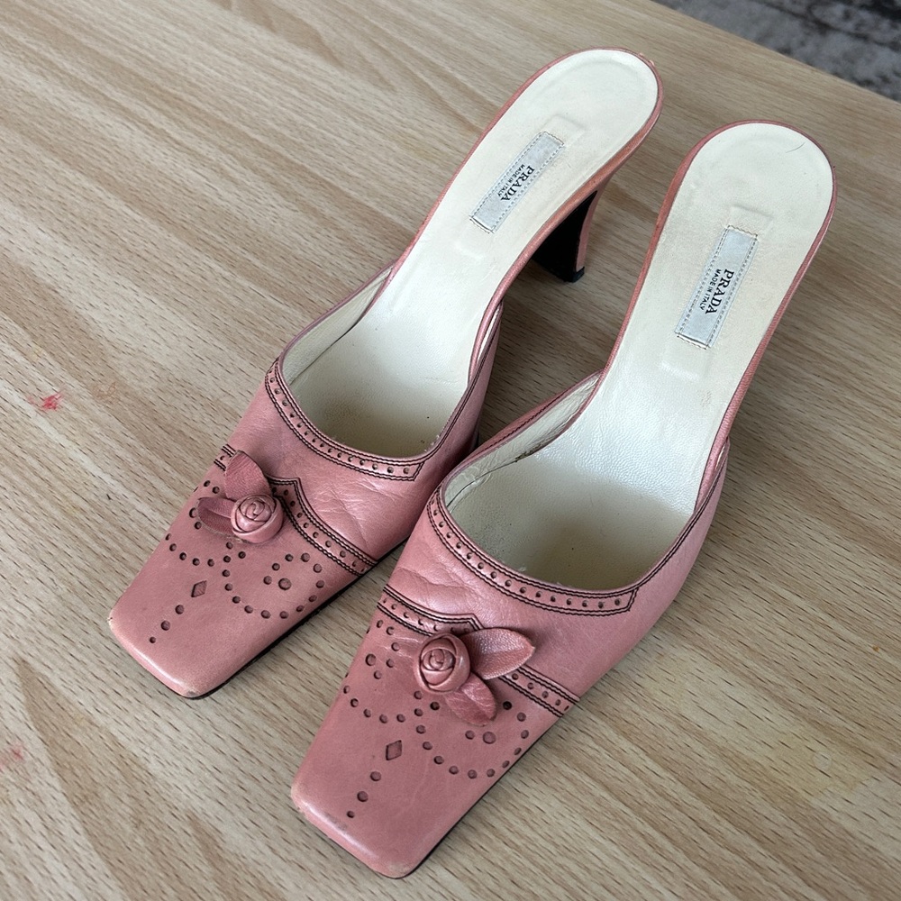 Vintage Prada pink leather mules!